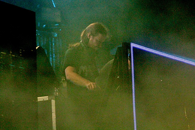 「【FRF &#039;17】エイフェックス・ツイン/小沢健二/Cornelius/MONDO GROSSOら唯一無二の個性派が集結した2日目」1枚目/6