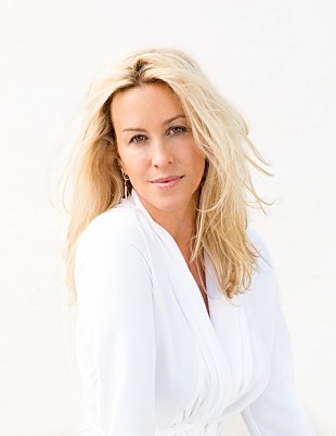 「アラニス・モリセット、約13年ぶりの来日公演が2018年1月に決定」