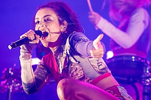 「 チャーリーXCX＆ホールジー、スパイス・ガールズをカヴァー」