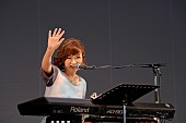 清水ミチコ「【RSR 2017】清水ミチコがUA、YUKI、ゲスの極み乙女と1人フェスメドレー」1枚目/1