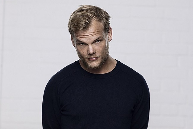 アヴィーチー「Avicii、復活のNew EPがiTunesトップアルバムでウィークリー・チャート1位獲得」1枚目/2