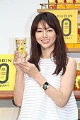 井川遥「井川遥、ハイボ－ルを作ってあげたい男性は？　「おいしいと言って食べたり飲んだりする人」」1枚目/1