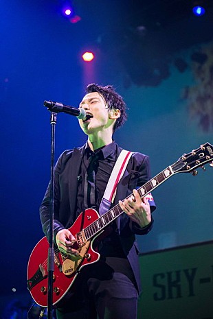 「SKY-HI 武道館公演への熱いMC含むライブ映像「Walking on Water」公開」