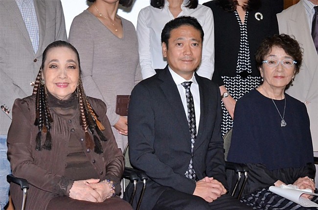 「「川島なお美動物愛護基金」を設立　夫・鎧塚俊彦も尽力「各自ができることを」」1枚目/1