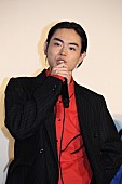 菅田将暉「菅田将暉、ヤン・イクチュンからの“愛の告白”に笑顔　「事務所を通じて皆さんに報告できれば」」1枚目/1