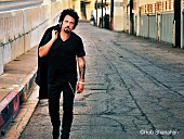 「『10月21日はなんの日？』ジャンルを超えて活躍するスーパー・ギタリスト、スティーヴ・ルカサーの誕生日」1枚目/1