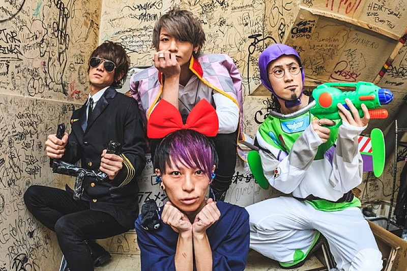 Ｔｈｉｎｋｉｎｇ　Ｄｏｇｓ「Thinking Dogs レコ発ワンマンで多彩な仮装 ライブ後にメンバー宅より生配信も」1枚目/12