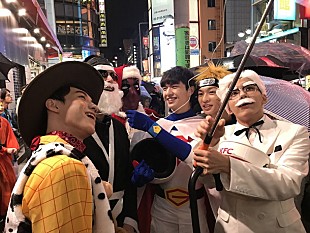 「台湾ボーイズバンド noovy、ナルトやウッディに紛争し渋谷ハロウィンを大満喫」