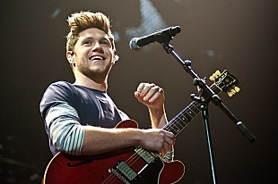 「ナイル・ホーラン、ソロ・デビューALが全米No.1に　1Dがザ・ビートルズの記録に並ぶ」