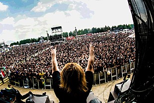 「マキシマム ザ ホルモン 初の南米ツアーはブラジャー投げ込まれる大盛況」