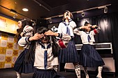 新しい学校のリーダーズ「新しい学校のリーダーズ/夢アド/HER NAME IN BLOOD/sooogood!など総勢17組入り乱れた【音楽摩天楼】」1枚目/19