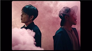 「CHEMISTRY 再始動後初シングル「Windy」MV公開！ スモークの中で熱演」