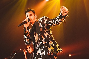 「DNCE、1,400人のファンと共に“サイコー！”なジャパン・ツアーをスタート」