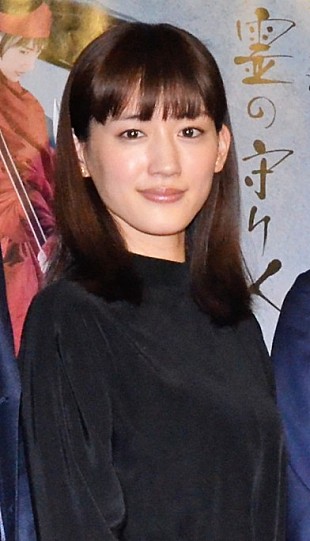 「綾瀬はるか、３年間取り組んだアクションに余裕　「精霊の守り人」演じ切り「物足りない」」