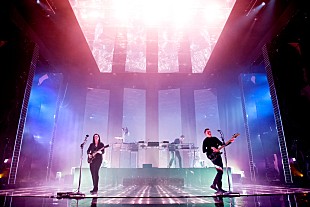 「The xx、クリスマス・セーターを発売」