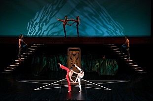 「ベジャール没後10年記念シリーズ開幕、第一弾はオペラ『魔笛』完全バレエ化」