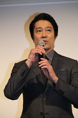 「堤真一「ものすごく居心地が良かった」　 岡田将生と“缶詰状態”で監禁シ－ン撮影」