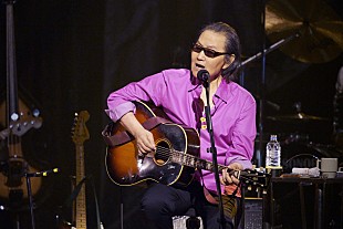 「井上陽水、会場は“陽水マジック”の中へ【“Good Luck！”ツアー】最終公演開催」