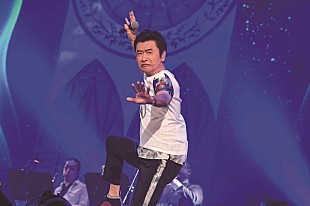 「桑田佳祐、約5年ぶりのソロツアーを2018年正月WOWOWで放送決定」