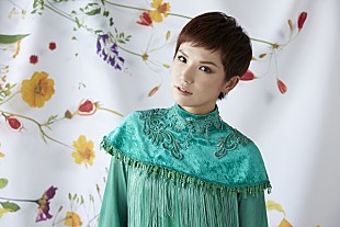 「Superfly、“凝縮”ベスト盤より「愛をこめて花束を -Orchestra Ver.-」MV公開」