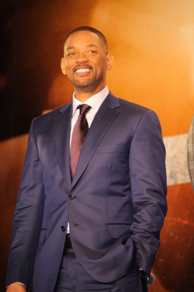 「ウィル・スミス、ノリノリでファンサ－ビスも　「早くこの寒さから皆さんを解放したい！」」1枚目/1