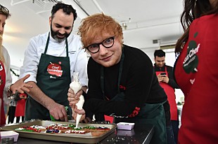 「エド・シーランｘSpotify、コミカルなホリデーCMが公開」