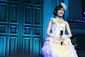 渡辺麻友「渡辺麻友“背中にネジ付き衣装”でファンに『Best Regards!』伝える熱唱ライブ」1枚目/9