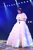 渡辺麻友「【渡辺麻友卒業公演】堪えていたまゆゆも涙……ラストは「私がAKB48を知るきっかけになったとても大切な曲」」1枚目/21