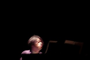 「渋谷慶一郎/中村としまる/ピーター・ナイト/ジョー・タリアによるポスト・パフォーマンス・ライブが決定」