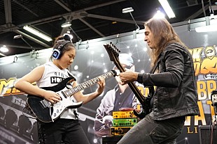 「天才ギター少女Li-sa-X「夢がひとつ叶った」 初の海外ライブでメガデスのギタリスト キコ・ルーレイロと共演」