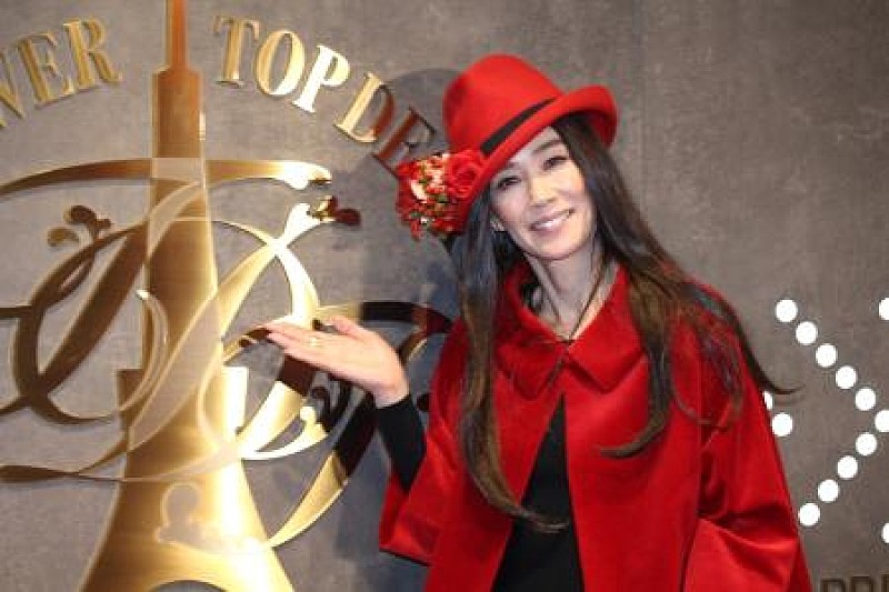 「萬田久子「東京タワ-は同士のような存在」 美しさの秘訣は「恋も必要だけどマラソンもいい!」」1枚目/1