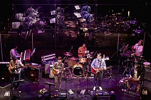 「バンド・サウンドに磨きをかけた2018年型KIRINJI。めくるめく旋律と官能的なグルーヴを満喫させてくれる、ポップ感覚煌めく音世界に耽る桜の宵」