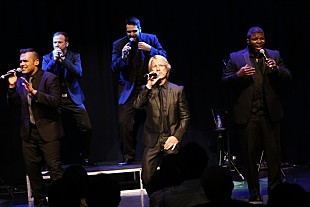 「ロッカペラ、大阪公演のライブレポートが到着“まさにこれぞエンターテインメント”」