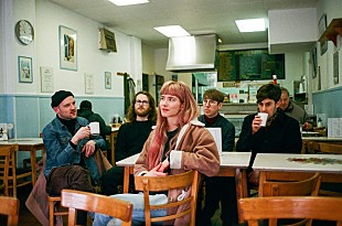 「ペインズのKIPも絶賛するUKバンド・Night Flowers、待望のファースト・アルバムが4月18日リリース」