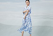 安室奈美恵「「安室奈美恵×H＆M」コラボアイテムが4月25日より発売開始　キャンペーンビジュアルが公開」1枚目/10