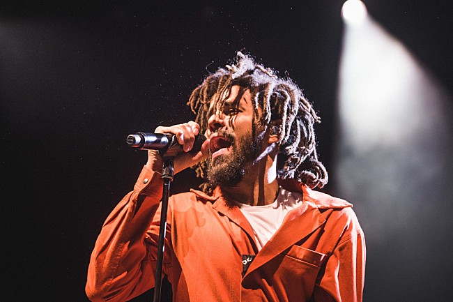 「J.コール、ニューAL『KOD』全12曲が全米チャート入り　3曲同時TOP10初登場は史上初」1枚目/1