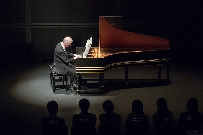 「＜ライブレポート＞チェンバロの猛者ピエール・アンタイ、【LFJ2018】来日に固唾を飲む」1枚目/3