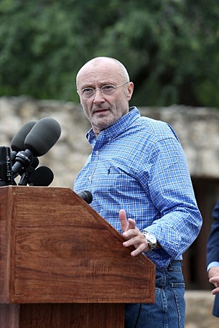 「フィル・コリンズ、約12年ぶりの全米ツアーを開催」