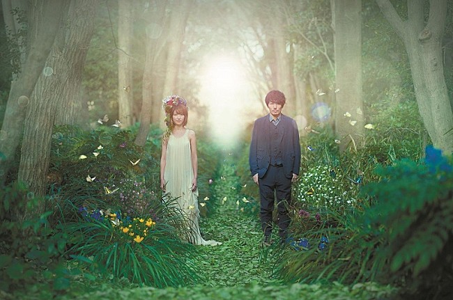 moumoon「moumoon、笹川美和の出演が決定　プラネタリウム×音楽【LIVE in the DARK】開催」1枚目/6