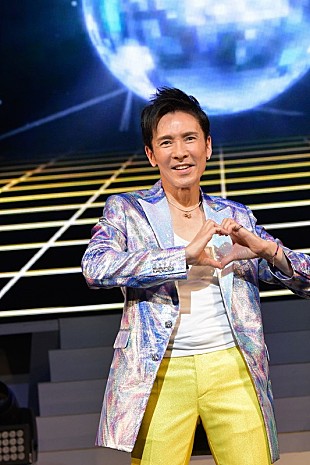 「郷ひろみ、全国ツアー初日から圧倒的なパフォーマンス」