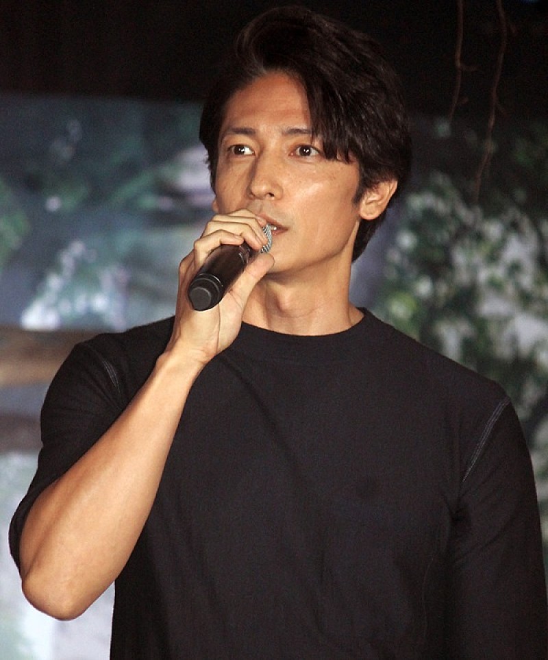 「玉木宏、３年ぶり『ジュラシック』で体力自慢　木村佳乃「経験でごまかします」」1枚目/1