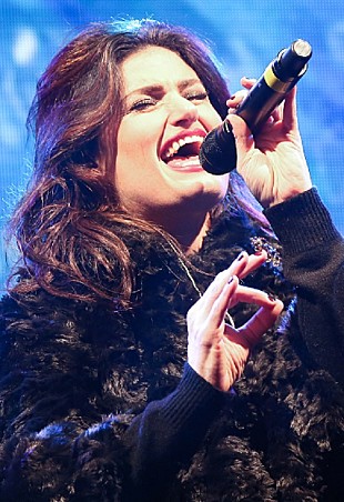 「『5月30日はなんの日？』アナ雪主題歌でブレイクを果たした実力派歌姫、イディナ・メンゼルの誕生日」