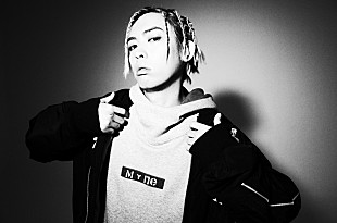 「SALU、ベストAL『LOVE』収録曲発表＆ジャケ写公開」