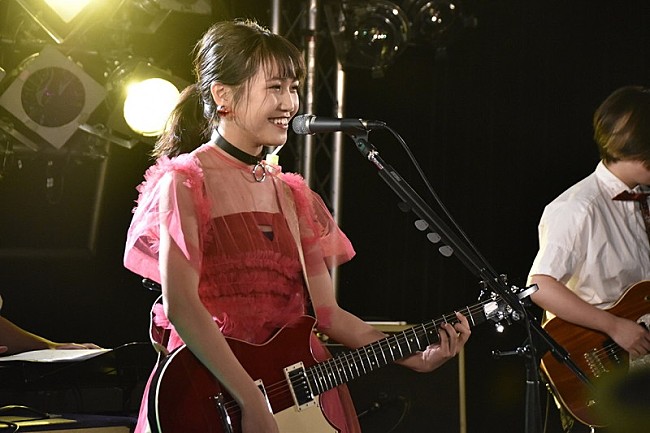 井上苑子「井上苑子、「6つのハタチの公約」宣言！　インスタ47都道府県ライブ実施も発表」1枚目/2