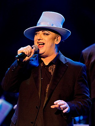 「『6月14日はなんの日？』カルチャー・クラブ、ボーイ・ジョージの誕生日　全米ツアーもまもなくキックオフ」