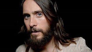 「サーティー・セカンズ・トゥ・マーズ「レスキュー・ミー」MV公開、パリスが涙するシーンも」