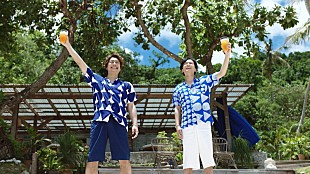 「香取慎吾＆稲垣吾郎、南の島で一足早く夏を満喫「生きてるっ！」（インタビューあり）」