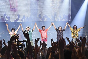 「サザンオールスターズ、40周年を迎えてなお“現在進行形”のバンドが圧巻のステージを見せたNHKホール公演」