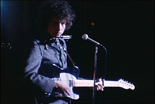 「ボブ・ディラン、「風に吹かれて」を書きあげた数時間後の初ライブ音源が世界初CD化」