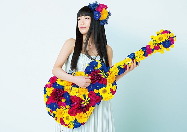 「miwa、“ゆかりのある場所”でベストAL発売記念イベント　前髪パッツンで優先観覧」1枚目/4